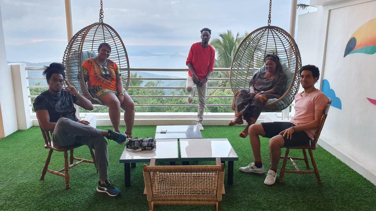 לינה וארוחת בוקר טגאיטאי The Nest, Tagaytay מראה חיצוני תמונה